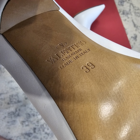 Valentino Garavani VLTN logo leather booties in size 39 - Picture 7 of 8